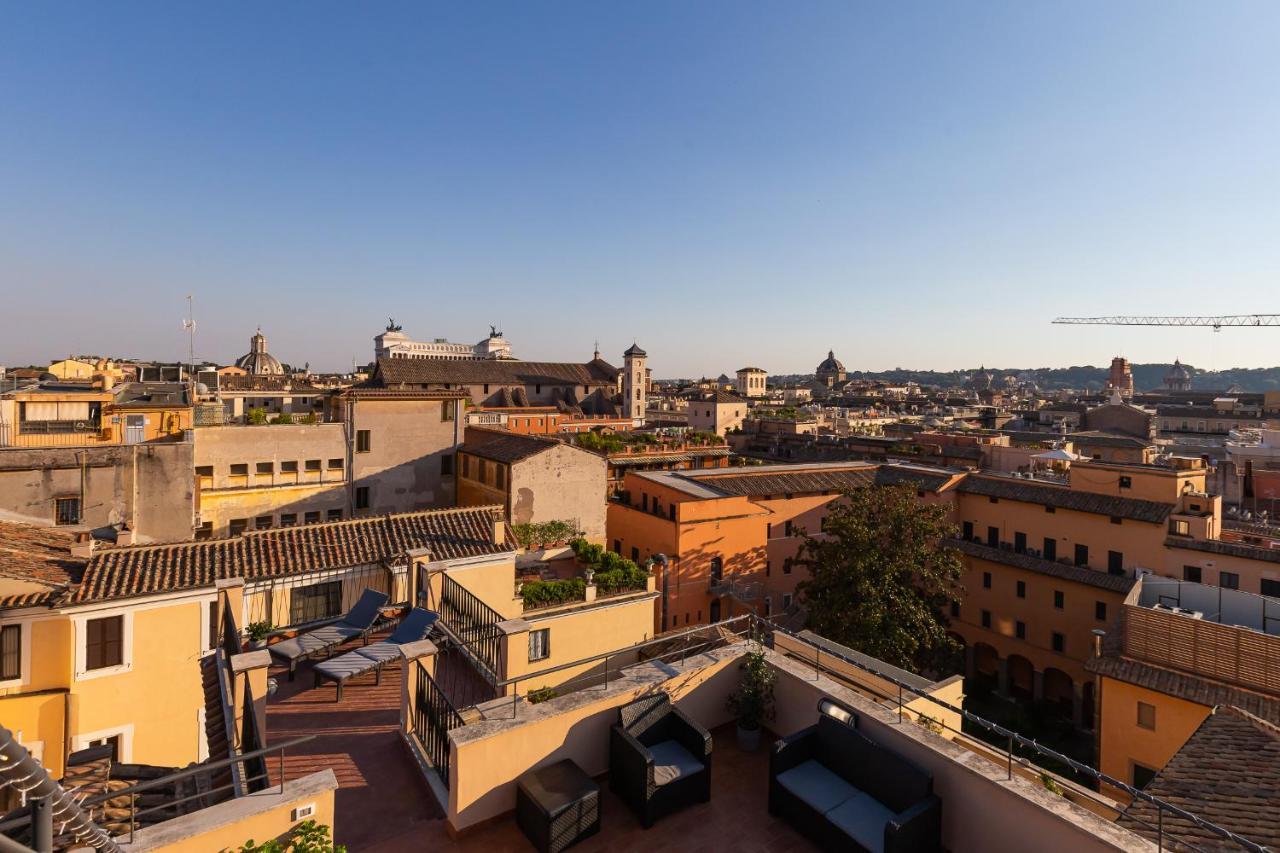 Отель Vivilo Roma Trevi - Luxury Experience - Private Jacuzzi On Terrace - Insane View Экстерьер фото