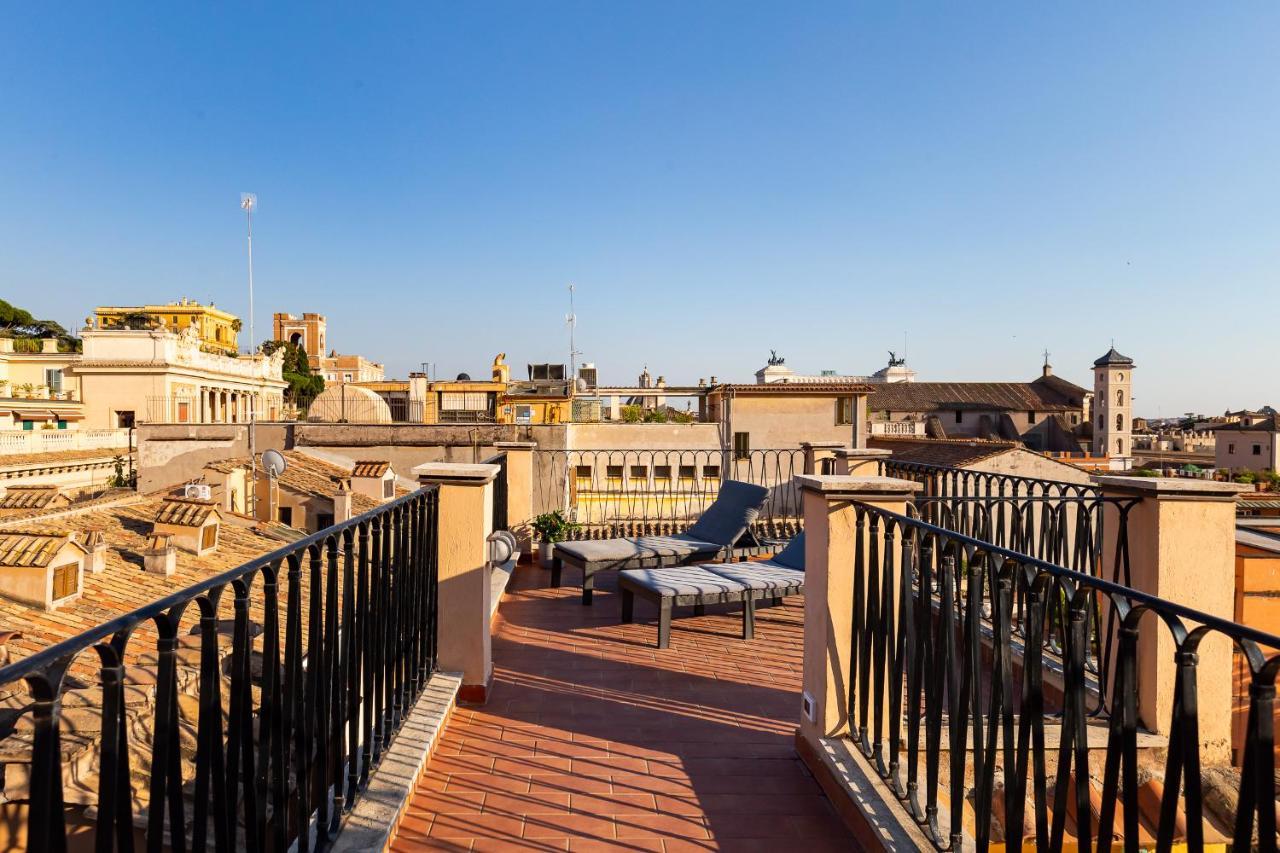 Отель Vivilo Roma Trevi - Luxury Experience - Private Jacuzzi On Terrace - Insane View Экстерьер фото