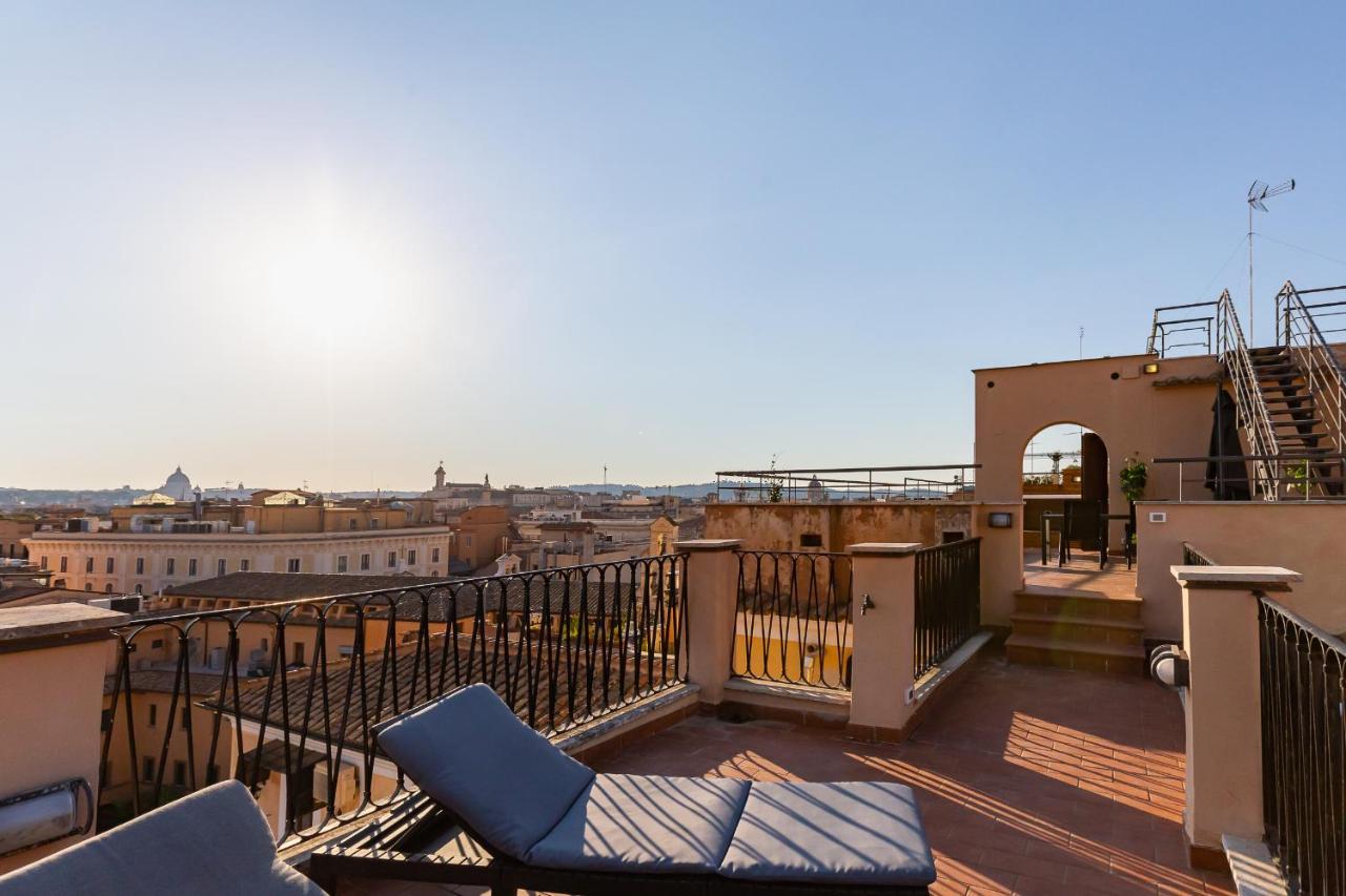 Отель Vivilo Roma Trevi - Luxury Experience - Private Jacuzzi On Terrace - Insane View Экстерьер фото