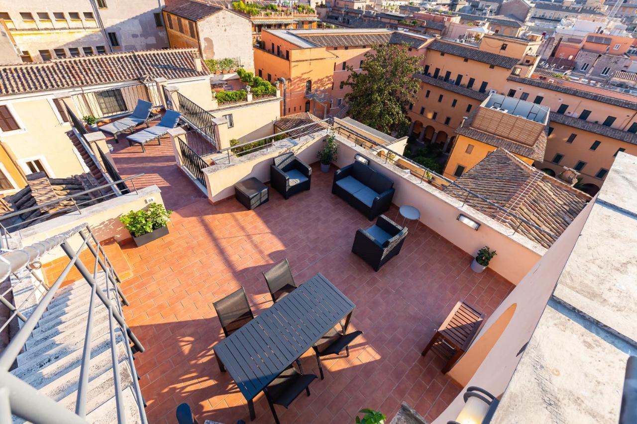 Отель Vivilo Roma Trevi - Luxury Experience - Private Jacuzzi On Terrace - Insane View Экстерьер фото