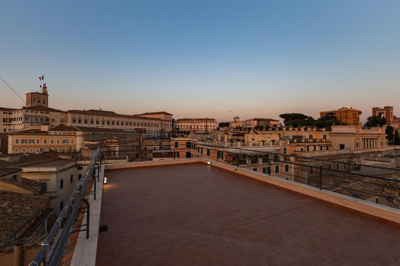 Отель Vivilo Roma Trevi - Luxury Experience - Private Jacuzzi On Terrace - Insane View Экстерьер фото