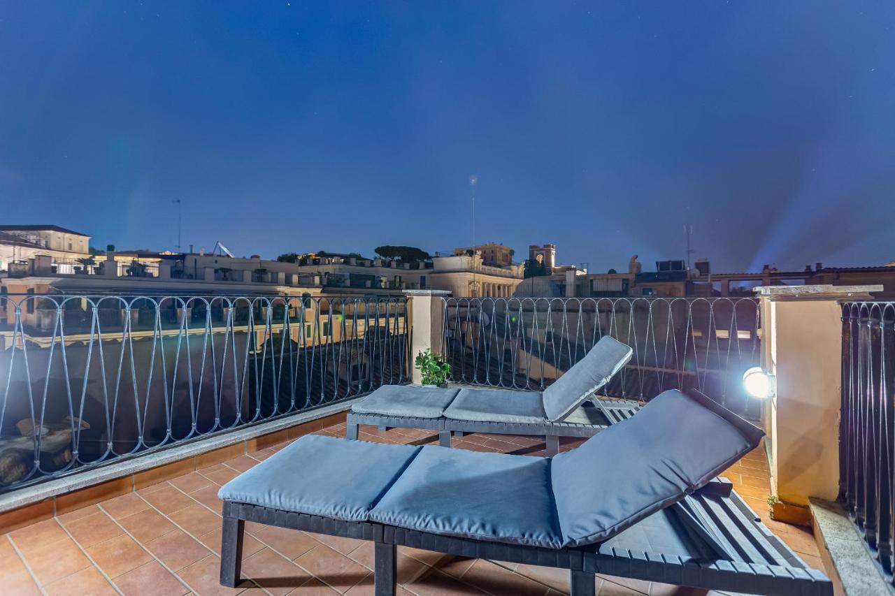 Отель Vivilo Roma Trevi - Luxury Experience - Private Jacuzzi On Terrace - Insane View Экстерьер фото
